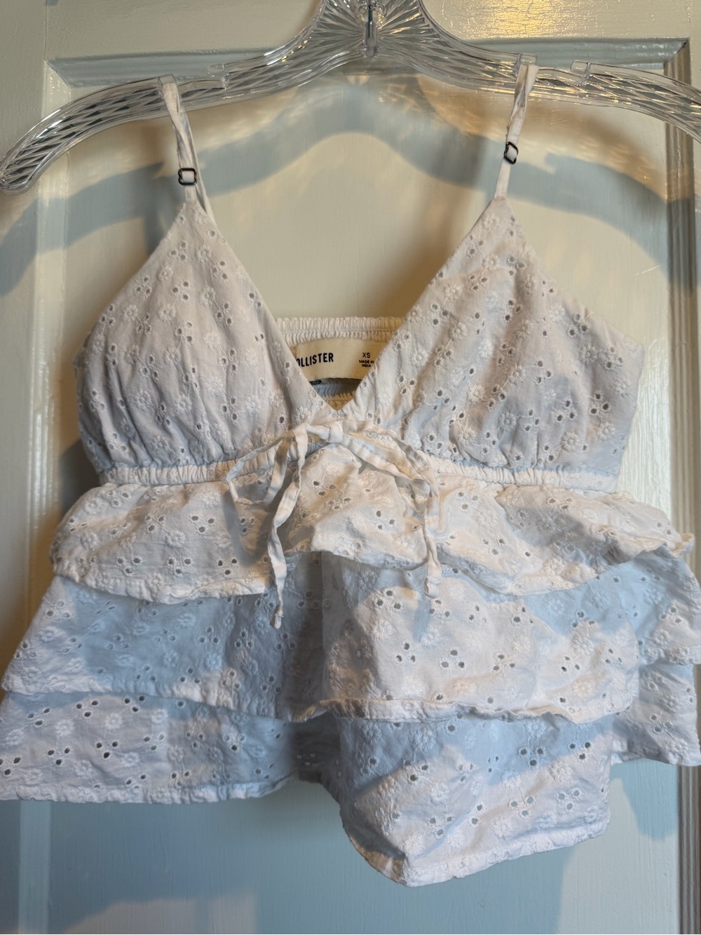 Hollister White Eyelet Ruffle Tank Size XS